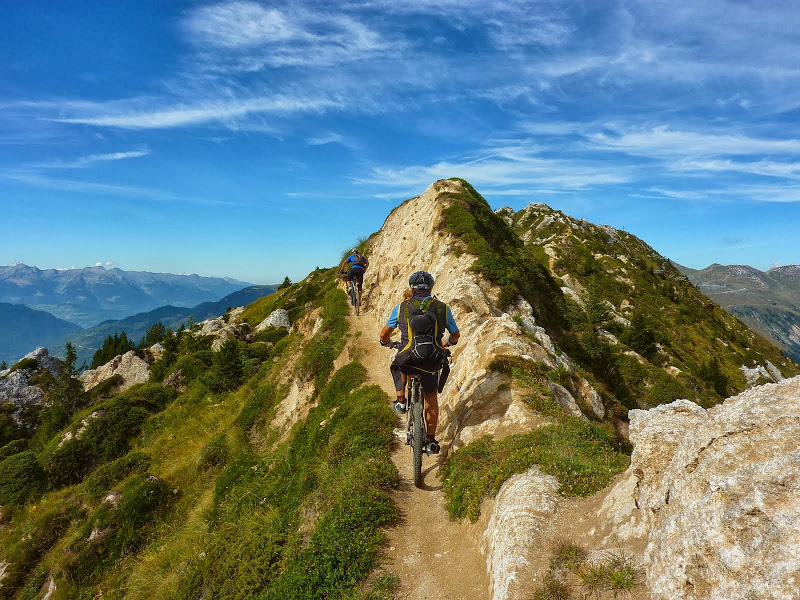 Col du Chal > Dt du Villard : Ça passe, points rouges d'IGN injustifiés