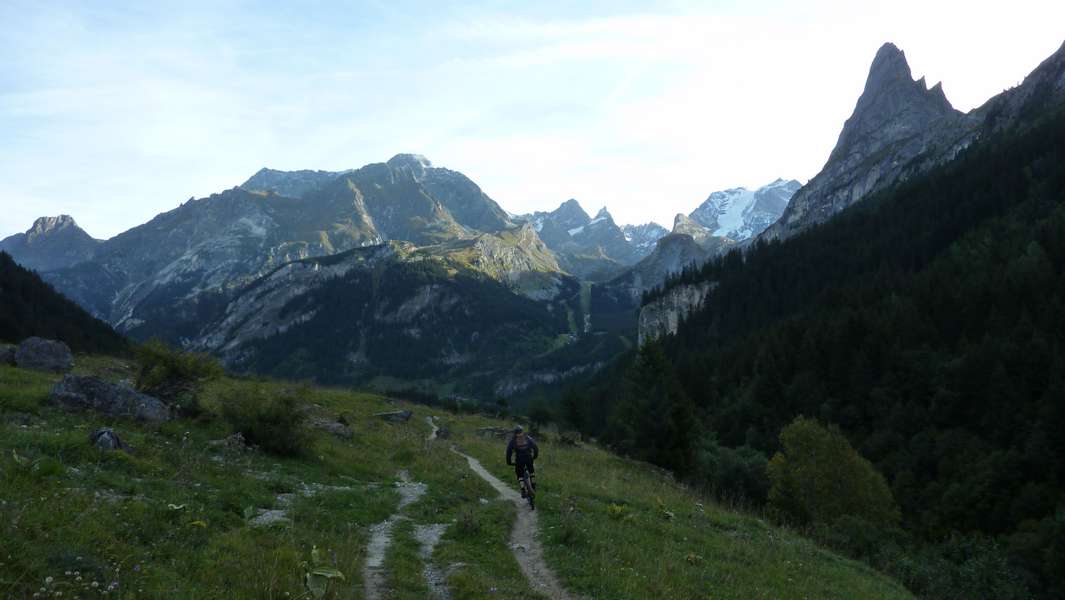 Descente sur Pralo : pas bien chaud à cette heure du matin