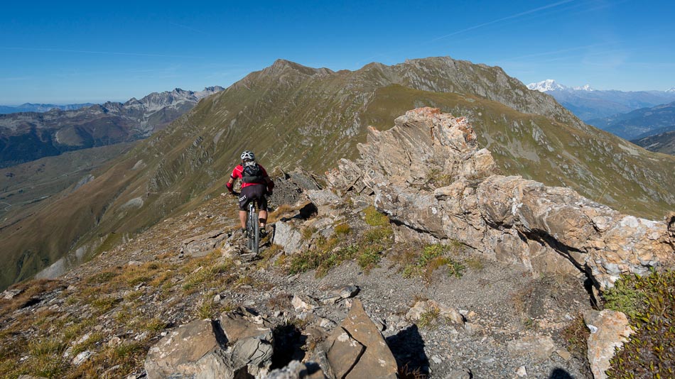 Arête N de Crêt Lognan : T4 bien soutenu