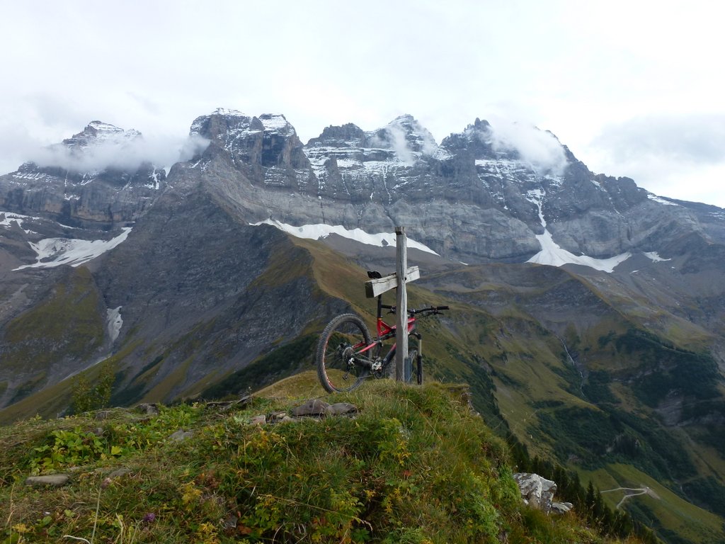 #1 Signal de Soi : Face aux Dents-du-Midi Signal de Soi : Face aux Dents-du-Midi