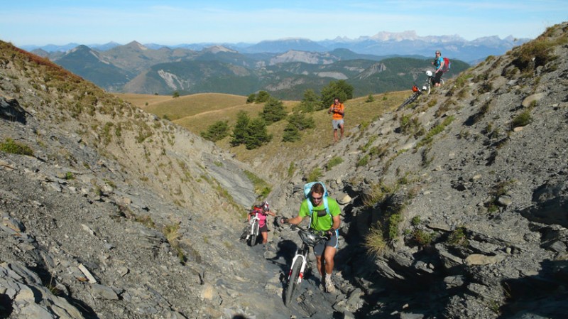 Dans la montée du col des Tomples 2