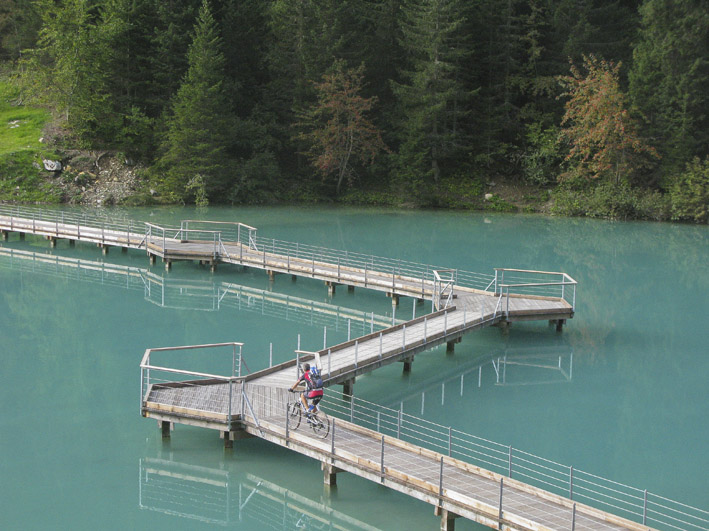 lac de la Rosière : la nouvelle passerelle