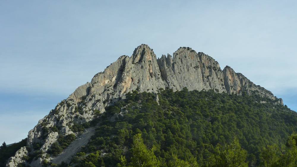 Rocher Saint Julien : royaume des grimpeurs