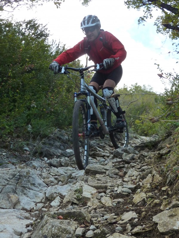 Au pays des cailloux : dans la descente du Coteau de Maurauvière