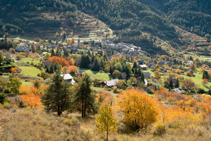 St-Dalmas-de-Valdeblore : paré de belles couleurs.