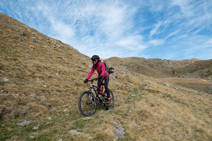 Sous le lac : vers la vacherie des Millefonts.