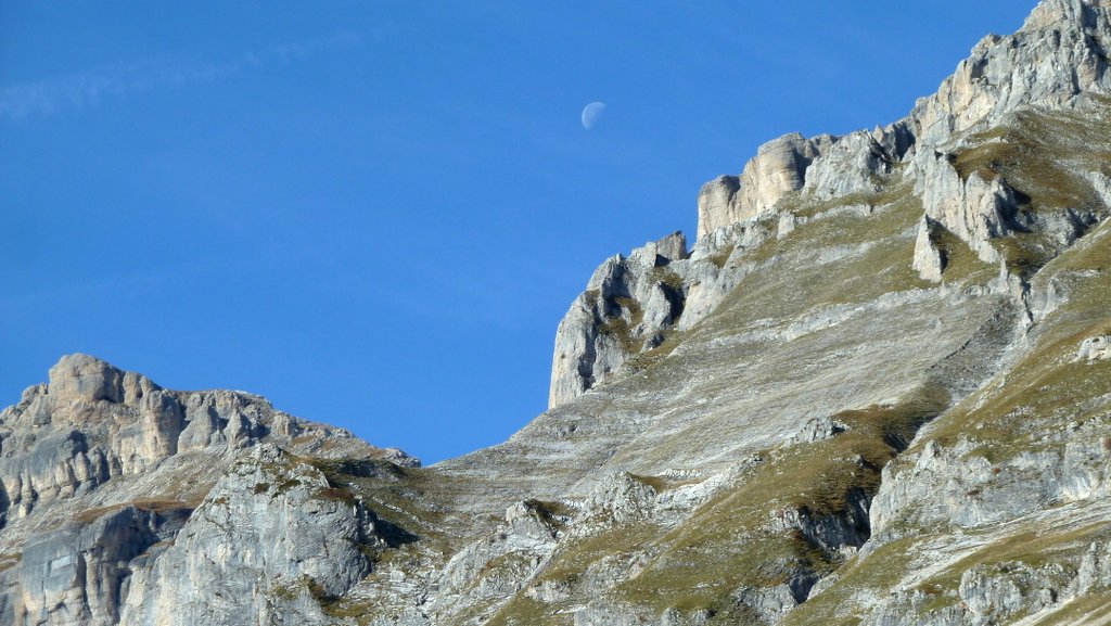 Petit Obiou et Lune : La Lune nous montre le chemin