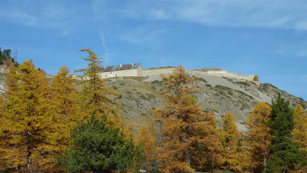 #10 Fort de l Fort de l'Olive : perché sur son promontoire, témoin d'une autre époque