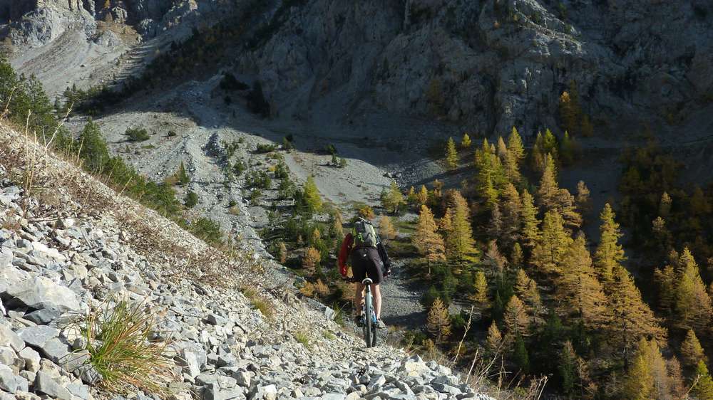 #23 Surf : tout en glisse sur un lit de cailloux Surf : tout en glisse sur un lit de cailloux