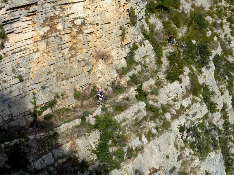 Joli balcon : au dessus des Gorges de la Vis