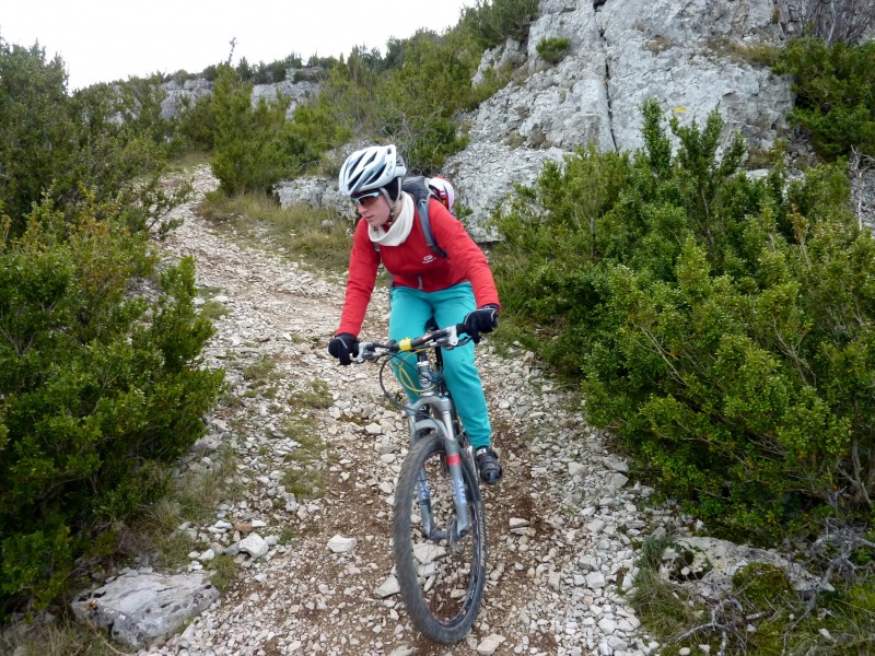 #1 Lisa en action : dans la descente sur Navacelles Lisa en action : dans la descente sur Navacelles