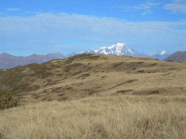 mont blanc : vu du grand lac