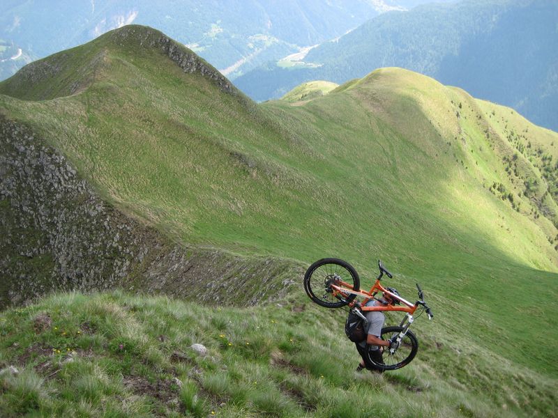 #14 Descente ? : Argh, il faut porter même à la descente ! Descente ? : Argh, il faut porter même à la descente !