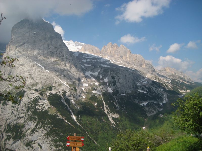 #4 Marmolada Nord : Vue du Passo de le Crepe de Rosse. Marmolada Nord : Vue du Passo de le Crepe de Rosse.
