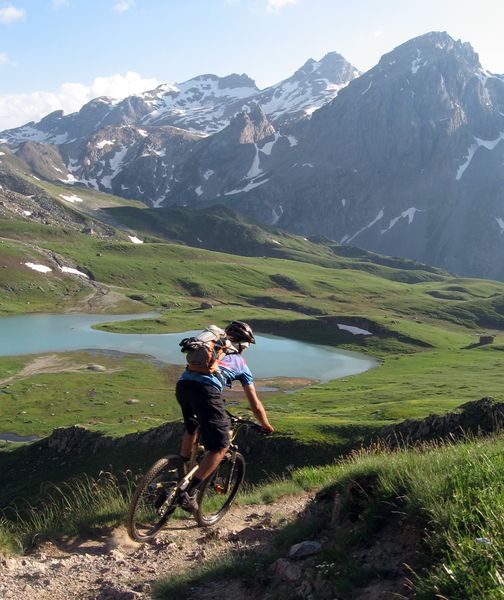 seb envoie... : ...dans la courte descente du col des Cerces