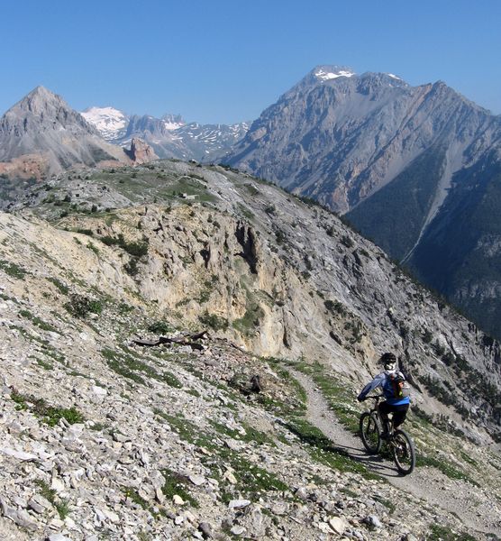 Traversée : Le Thabor encore bien blanc au loin