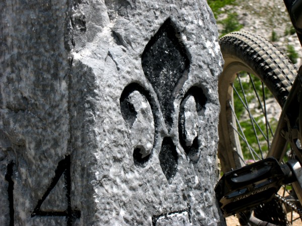 Col des Acles : Sur la frontière franco-italienne