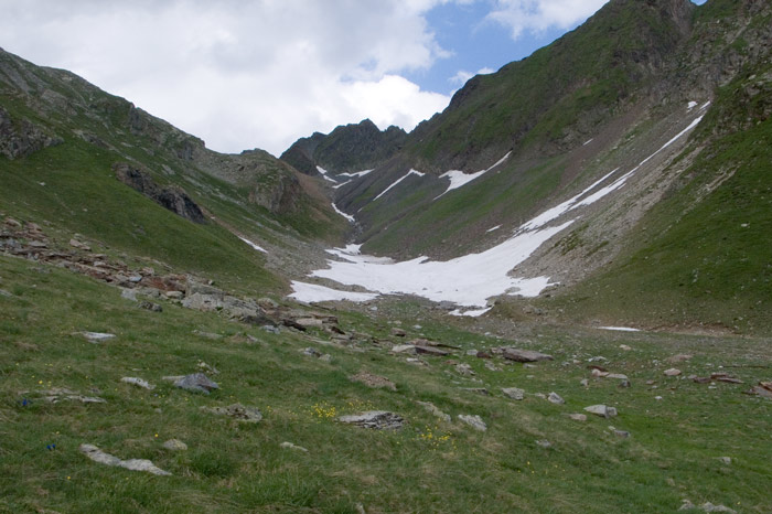 Col du Villonet : Pierrier raide dans la zone sommitale