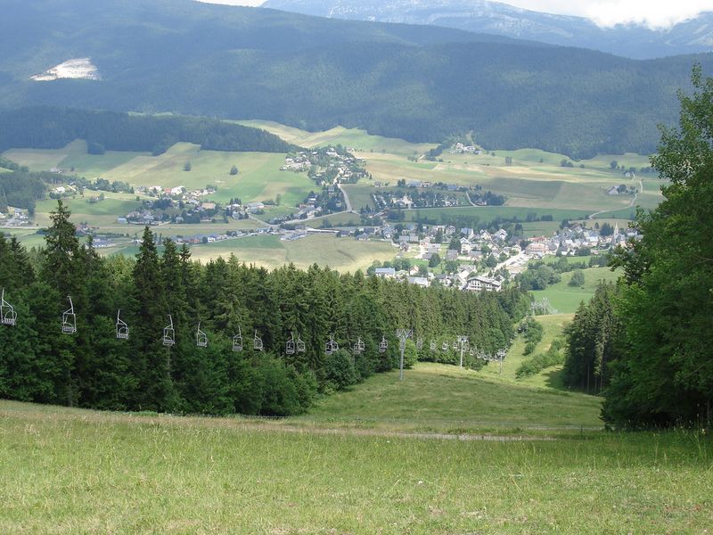 #2 Vue sur Méaudre : Vue de la piste de Pertuson Vue sur Méaudre : Vue de la piste de Pertuson