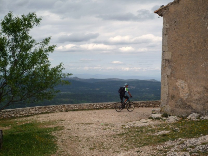 Chapelle St-Probace : dommage pour le ciel qui s'était couvert :(