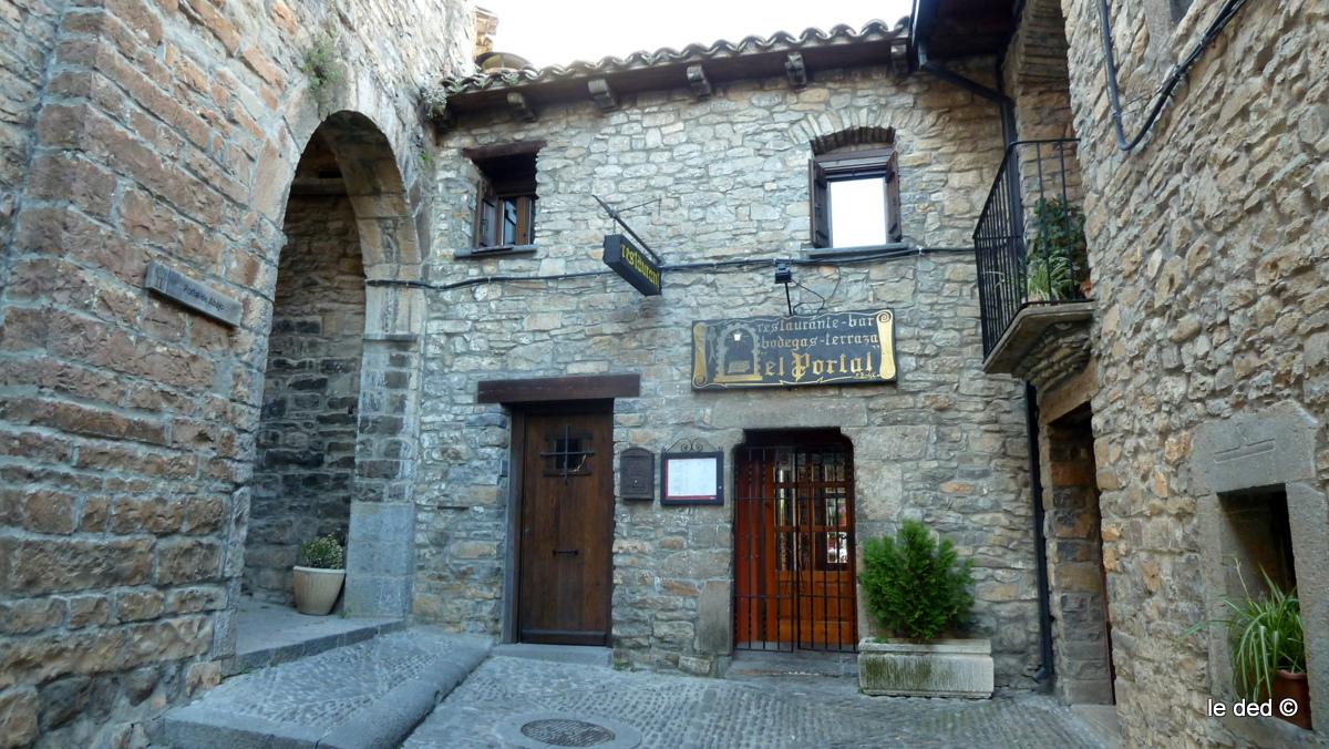 #2 Ainsa : l Ainsa : l'habitat local