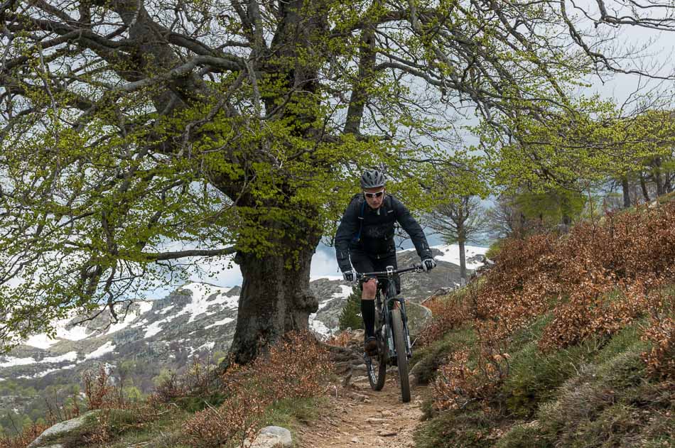 Traversée vers Gialgone : très beau malgré les nuages de plus en plus présents