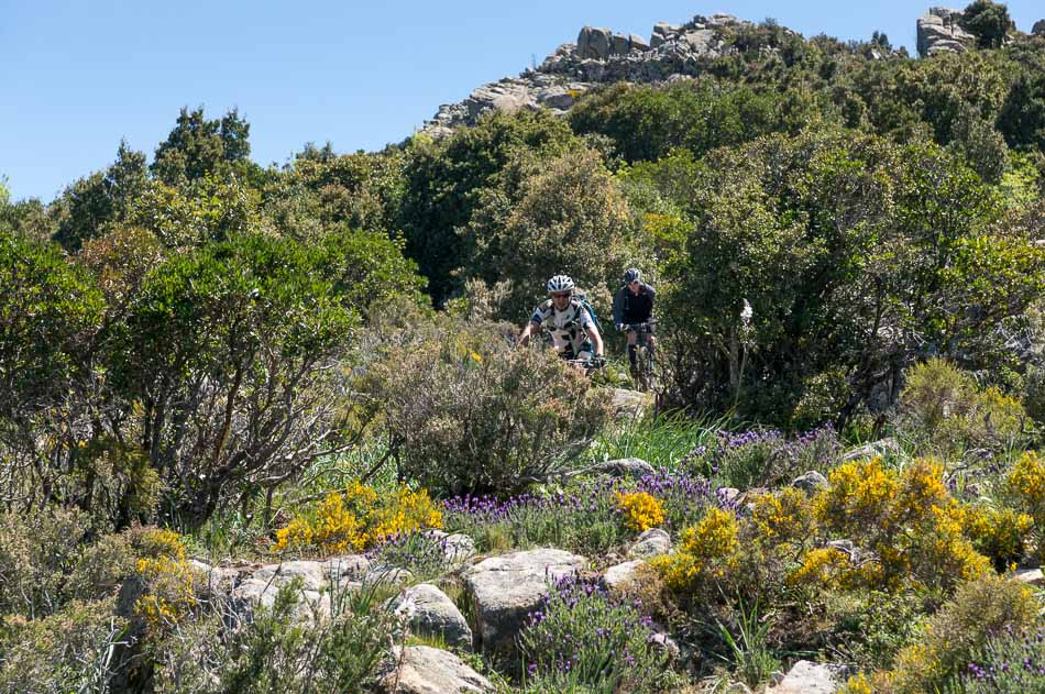 Descente sur punta di a Crena : bien cassant