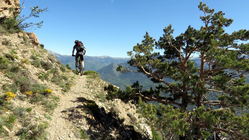 Décidément sympa le Vauban : Balcon avec vue sur Canigou! Du plus bel effet pour bien rentrer dans ce raid Pyrénées!