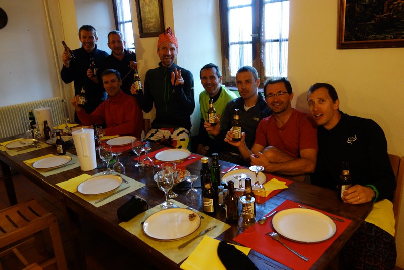 #17 A la vôtre : Merci Loïc pour la photo et merci à nos hôtes encore une fois A la vôtre : Merci Loïc pour la photo et merci à nos hôtes encore une fois