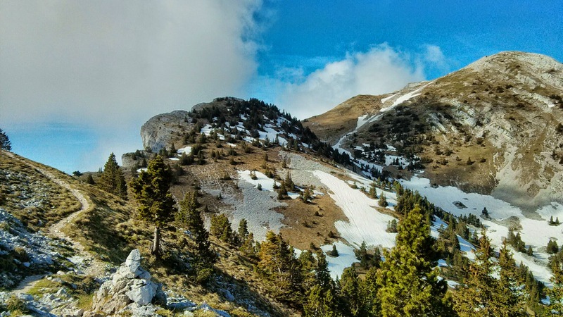 #2 Traversée > Pas de la Balme : On quitte les pistes de ski cap sur le pas de la balme. Ca roule assez peu dans cette zone chaotique Traversée > Pas de la Balme : On quitte les pistes de ski cap sur le pas de la balme. Ca roule assez peu dans cette zone chaotique
