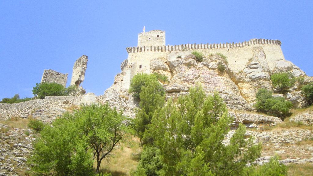 Le château : de Boulbon