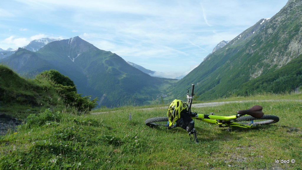 #1 la Grenonière : légèrement couvert et nébia sous le col d la Grenonière : légèrement couvert et nébia sous le col d'Ornon en Valbonnais