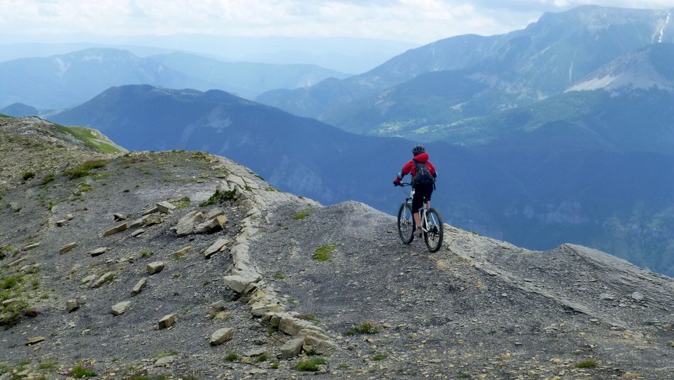 #16 Sur le fil : Superbe Sur le fil : Superbe