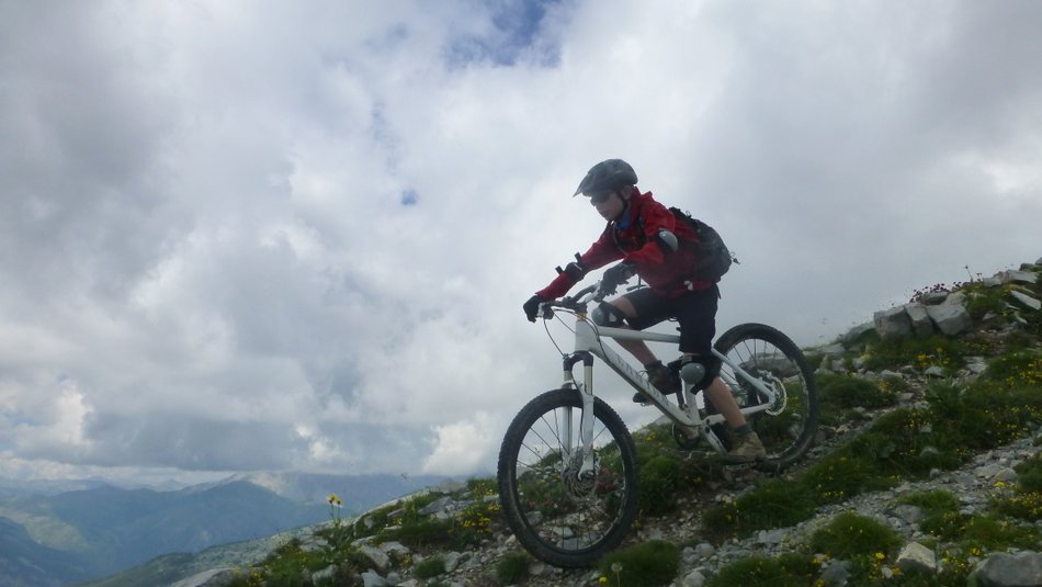 #12 Descente sur les crêtes : T4 engagé mais splendide Descente sur les crêtes : T4 engagé mais splendide