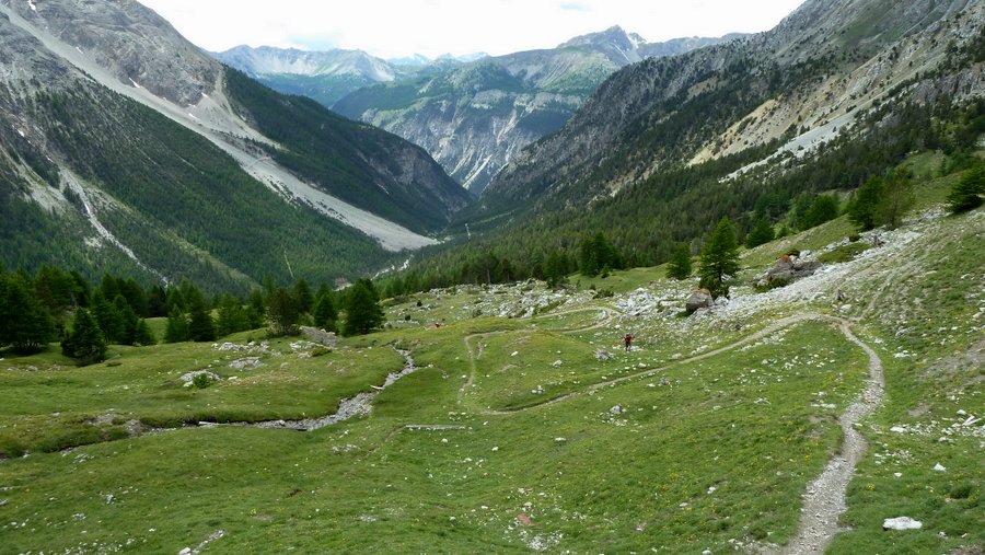 Final portage : Bientôt sommet, c'est dré dans le pentu des Acles