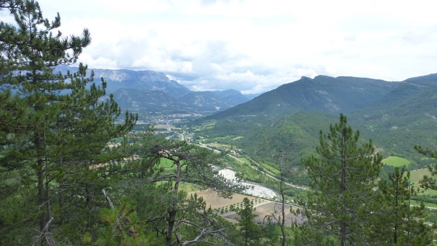 Plaine de la Drôme : Vue sur Die