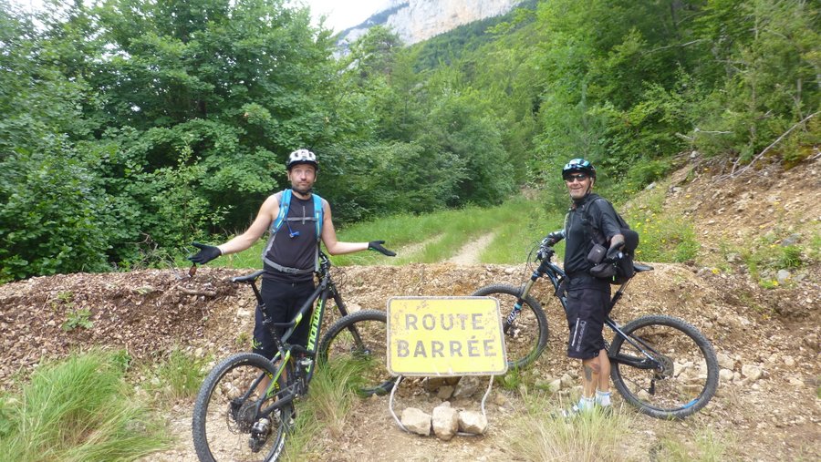 Route barrée : Bin par où on passe alors ?