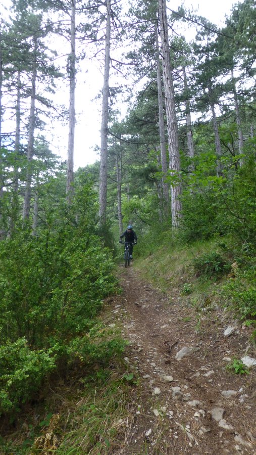 Sentier du Barri : C'est parti... Plus de photos tant on s'est gavé