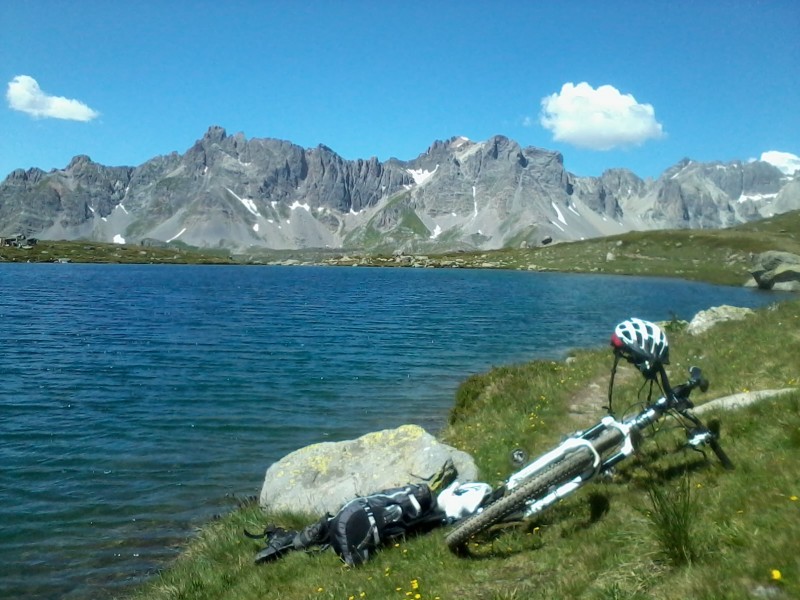 #10 Lac de Laramon : Les 50 m de portage sont largement récompensés Lac de Laramon : Les 50 m de portage sont largement récompensés