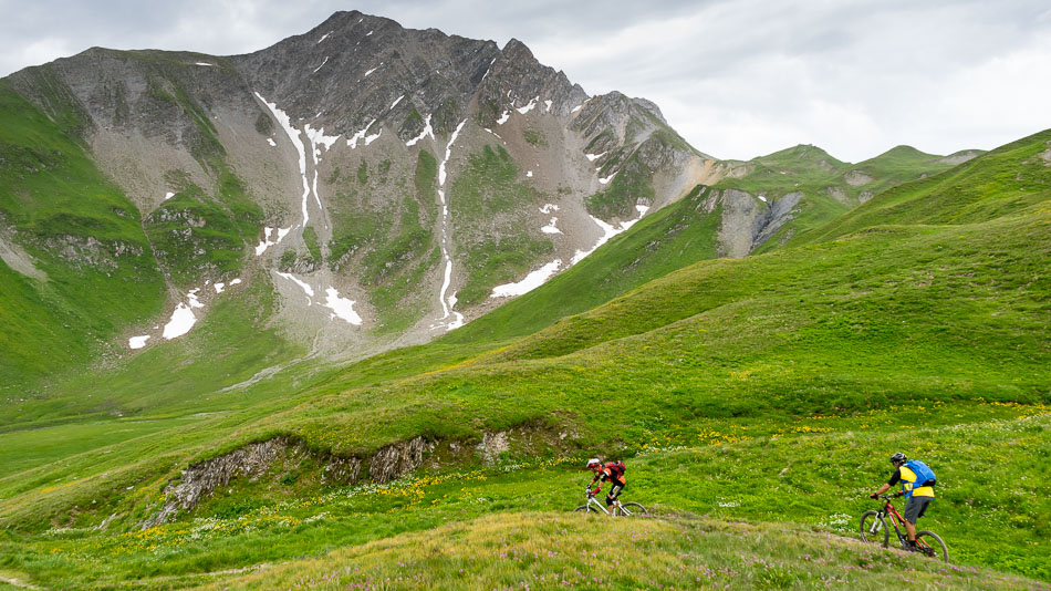 Sous le Col de la grande Combe : et le Crêt du Rey