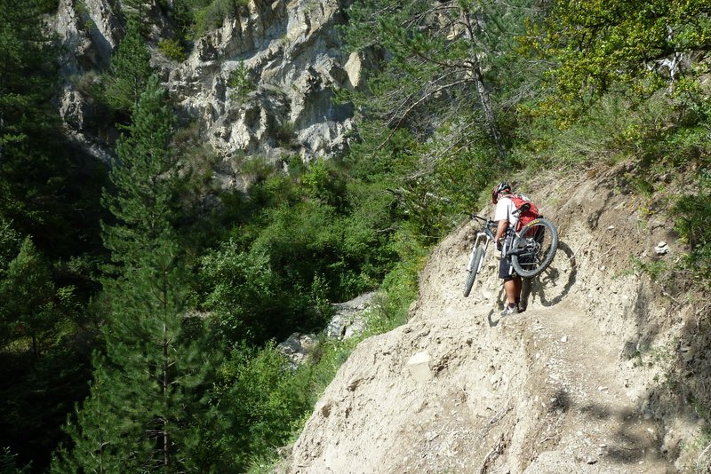 Le passage éffondré : Cela passe délicatement mais il ne faut pas se rater! Attention!