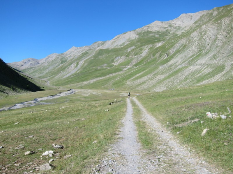 Bérard : on quitte la piste du tunnel, pour rentrer dans ce beau vallon.