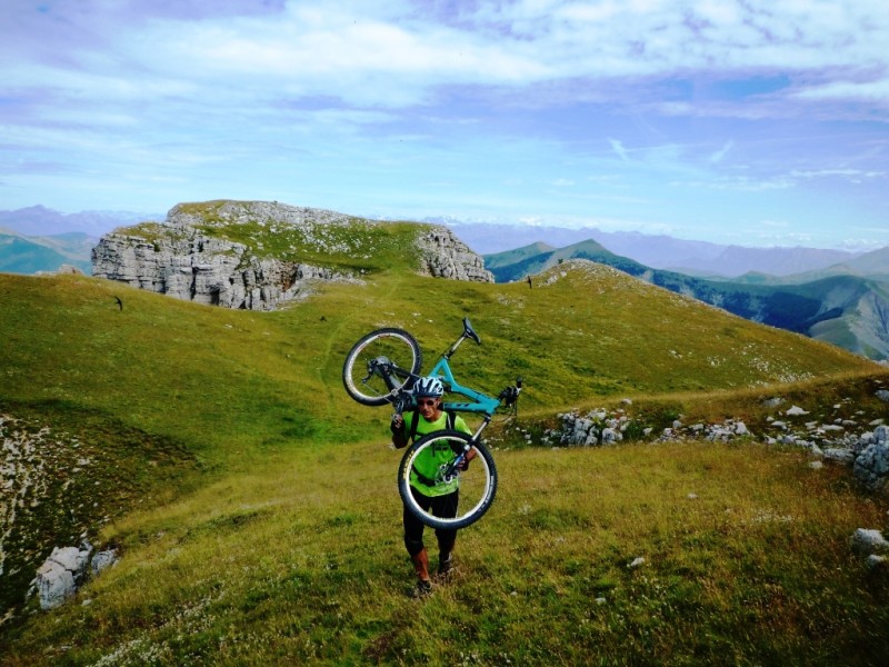 #9 Sommet des Monges : Adrien est arrivé sur le vélo Sommet des Monges : Adrien est arrivé sur le vélo