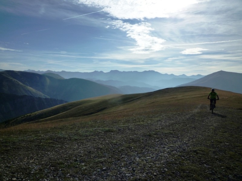 Au-dessus de la Berg. de Chine : l'Estrop et la Montagne de la Blanche au dernier plan