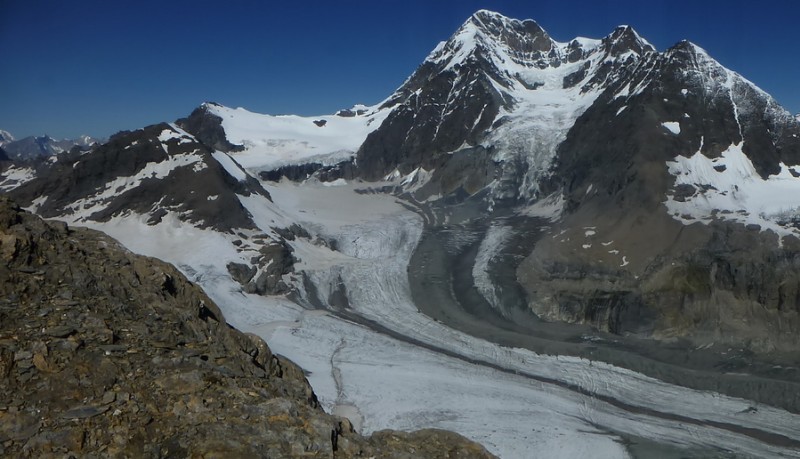 #54 Car au sommet on voit ça : Face Sud-Est du Grand Combin Car au sommet on voit ça : Face Sud-Est du Grand Combin