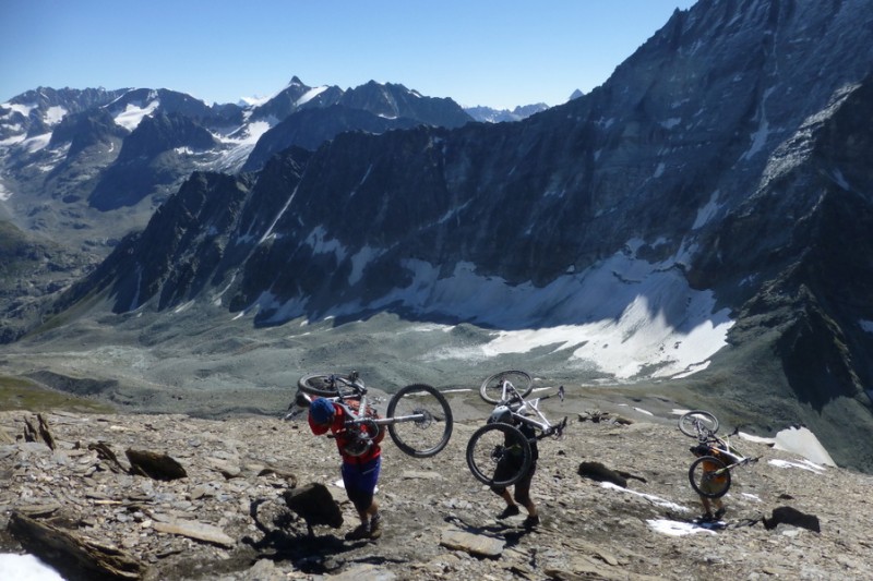 Montée au Mt Avril : Même si ça use les semelles