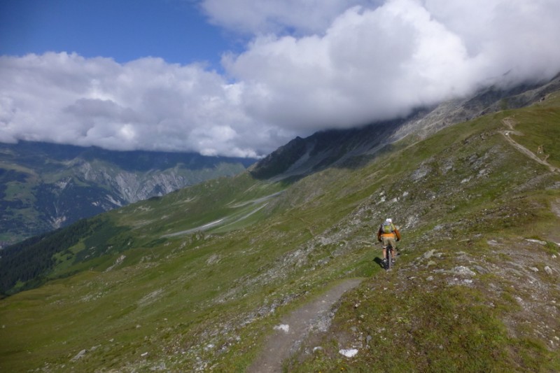 Départ du Col de Mille : Aérienne et plaisante