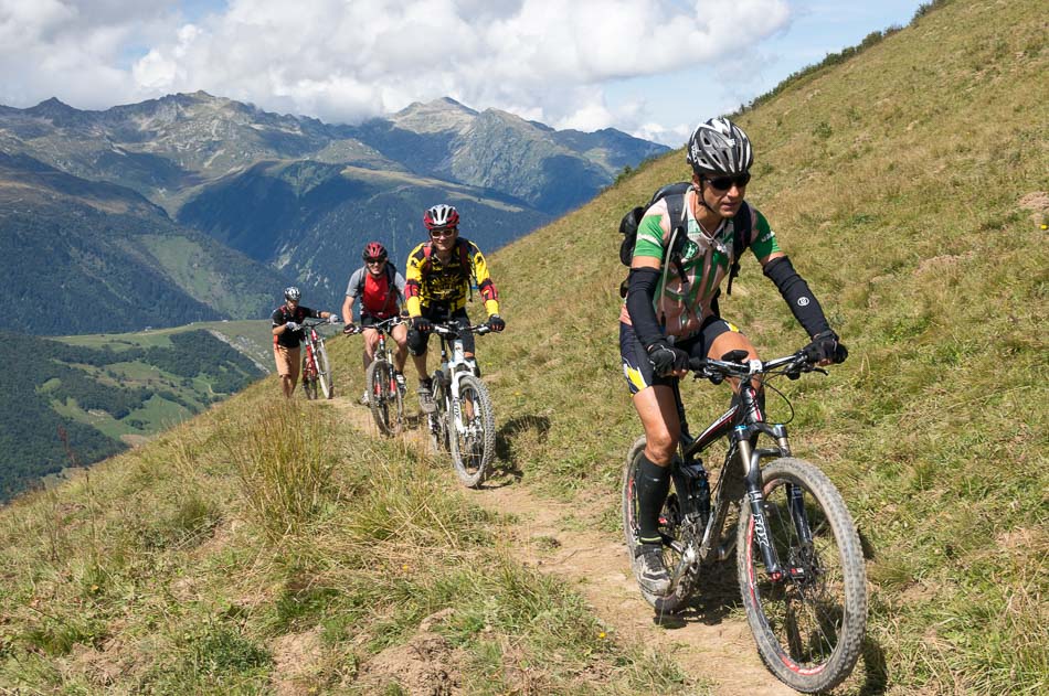 Montée à Crève-Tête : Quelques portions roulantes