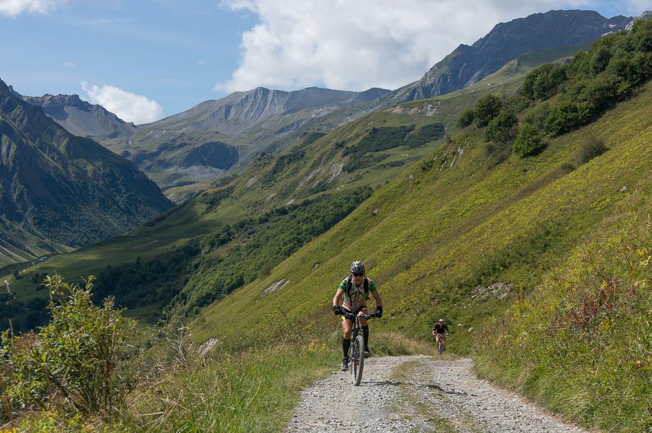 Piste d'Orgentil : Au fond, le Col du Bonnet du Prêtre, un autre bon souvenir