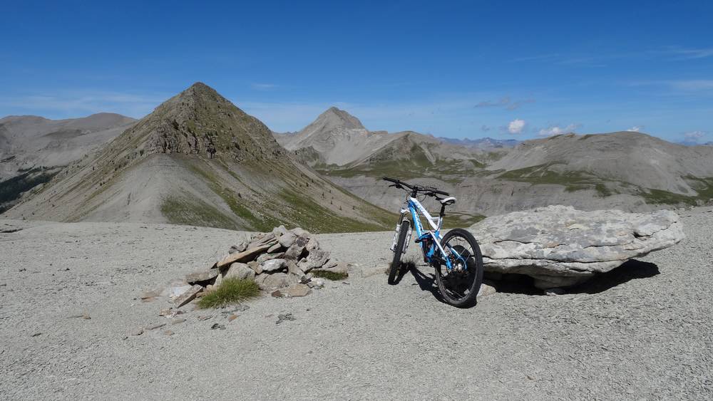 #13 Baisse de Mouriès : Petit Coyer au 1er plan Baisse de Mouriès : Petit Coyer au 1er plan